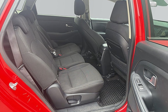 Kia Carens 14 of 18