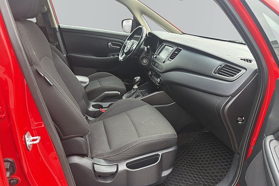 Kia Carens 13 of 18