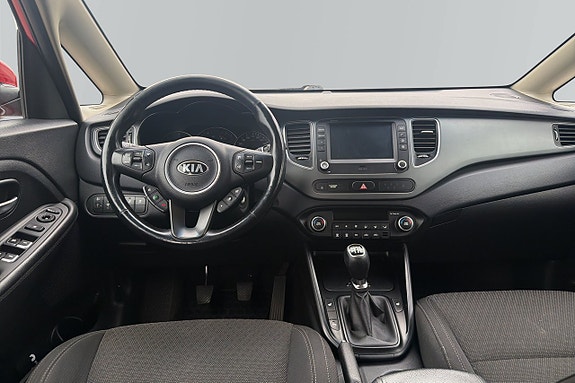 Kia Carens 10 of 18