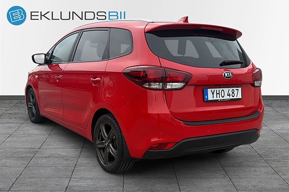 Kia Carens 8 of 18