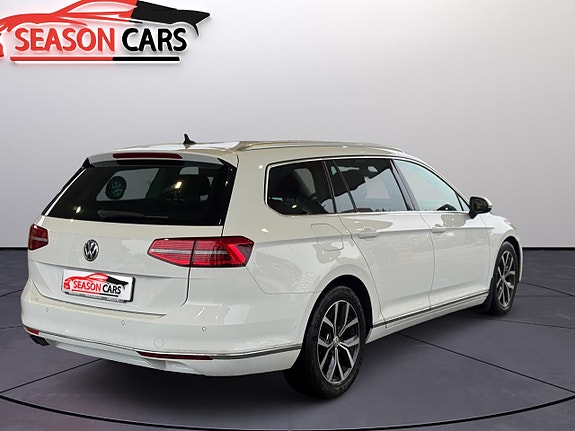 Volkswagen Passat 3 of 5