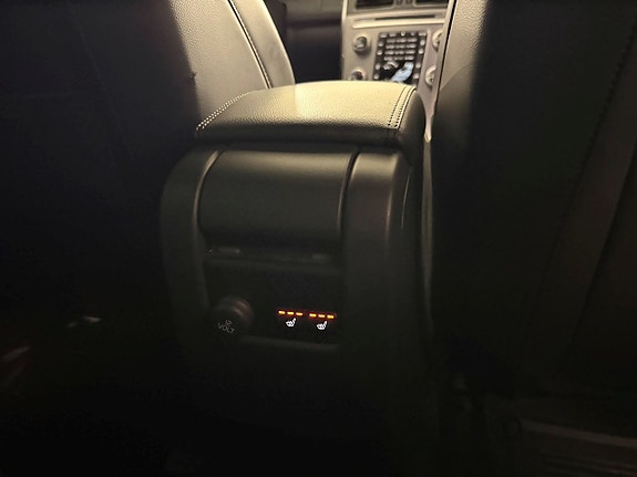 Volvo XC60 9 of 27