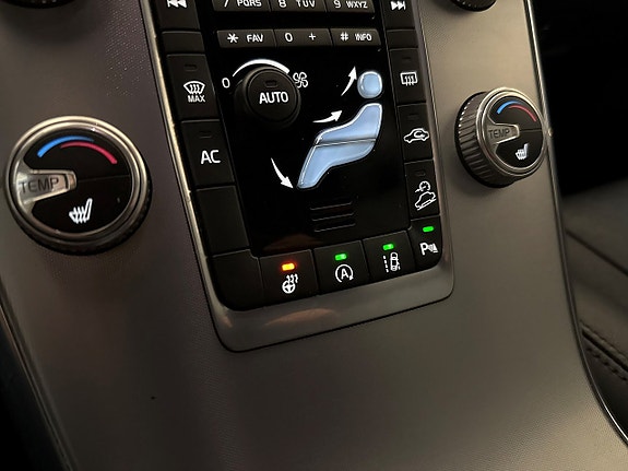 Volvo XC60 18 of 27