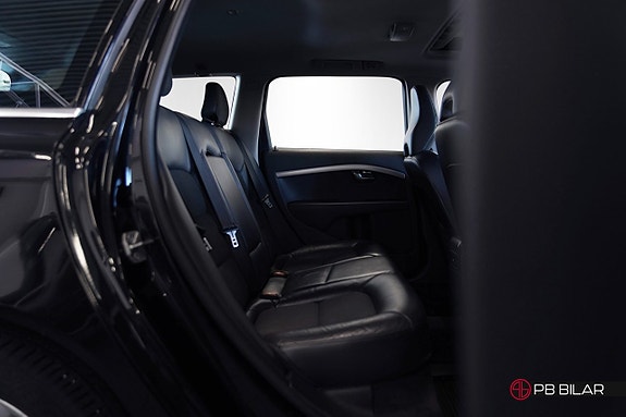 Volvo V70 17 of 26