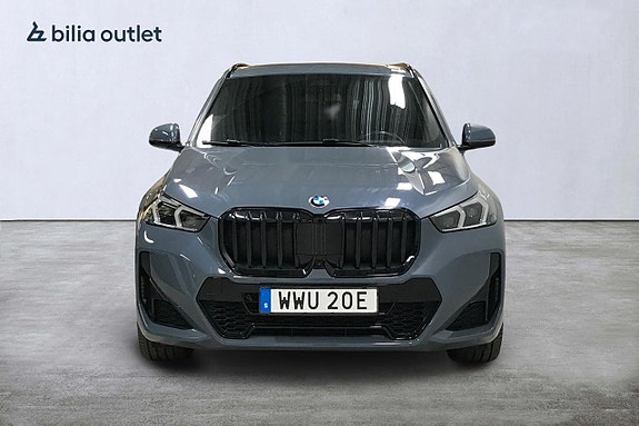 BMW X1 3 of 5