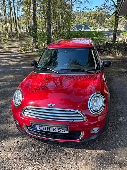 MINI One 2 of 5