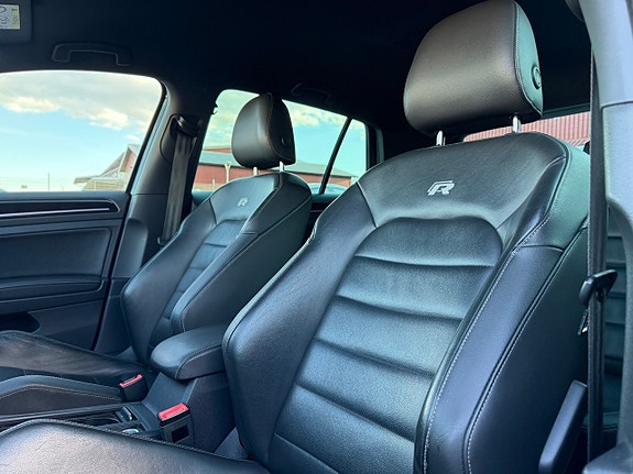 Volkswagen Golf I 19 of 23