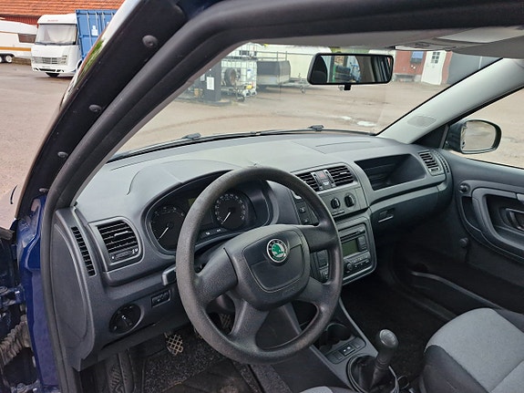 Skoda Fabia 5 of 8
