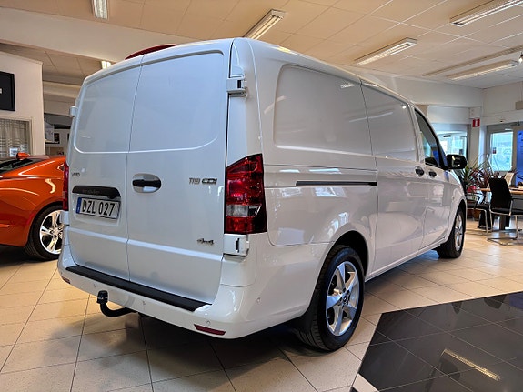 Mercedes-Benz Vito 119 3 of 5