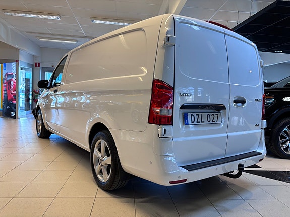 Mercedes-Benz Vito 119 2 of 5