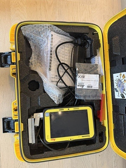 Komplett Leica GPS grävsystem använd 2 säsonger