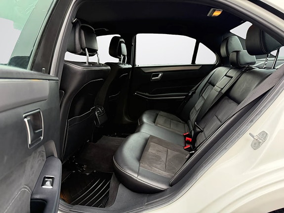 Mercedes-Benz E220 20 of 24