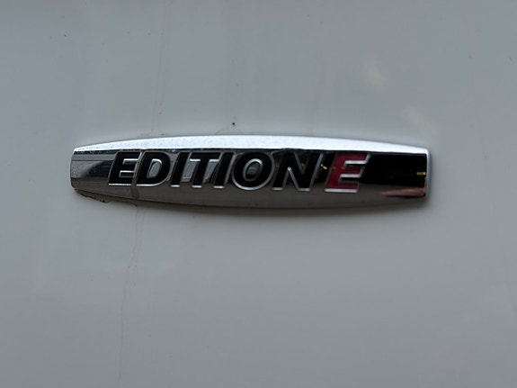 Mercedes-Benz E220 19 of 24