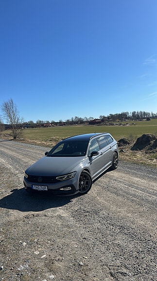Volkswagen Passat 2 of 5
