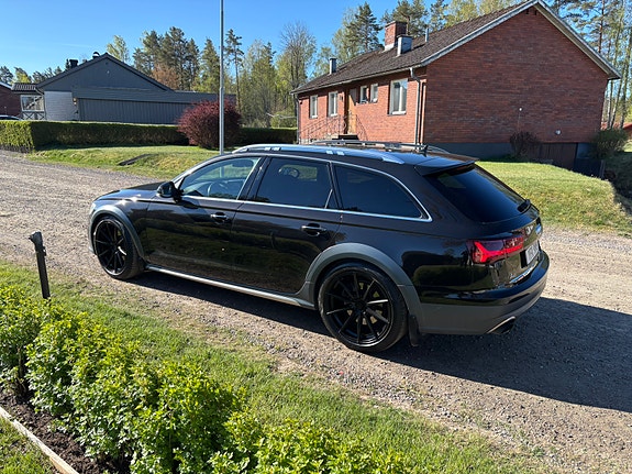 Audi A6 allroad 4 of 5