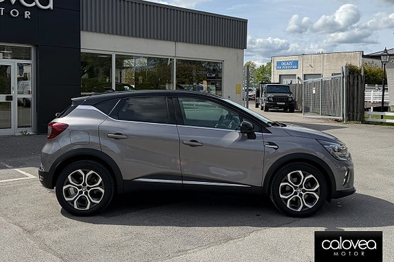 Renault Captur 2 of 5