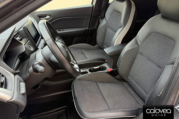 Renault Captur 11 of 15
