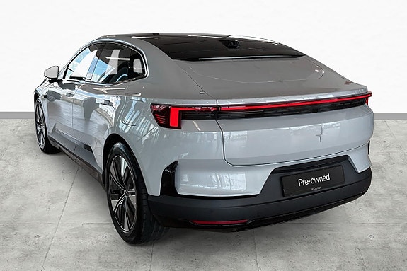 Polestar 4 7 of 28