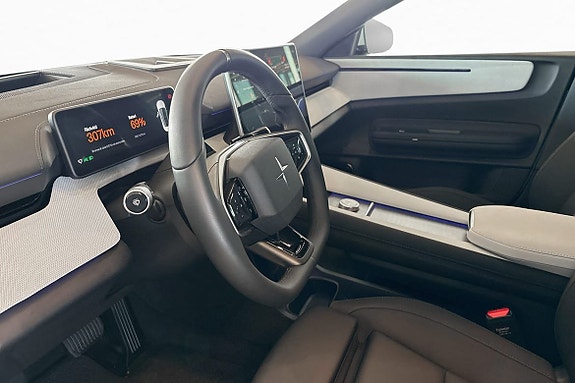 Polestar 4 10 of 28