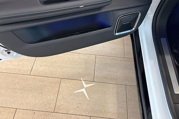 Polestar 4 22 of 29