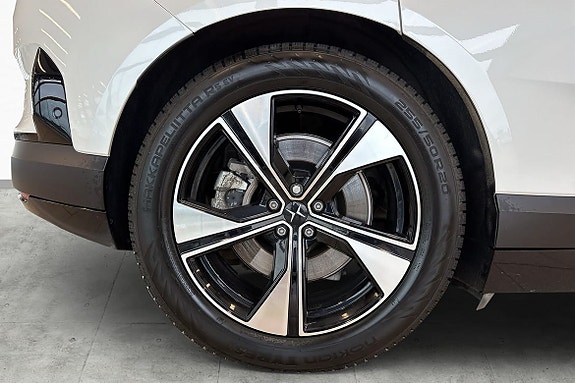 Polestar 4 6 of 29