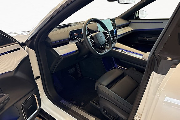 Polestar 4 11 of 29