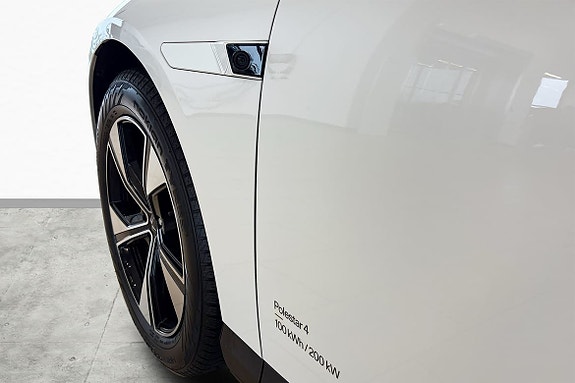 Polestar 4 16 of 29