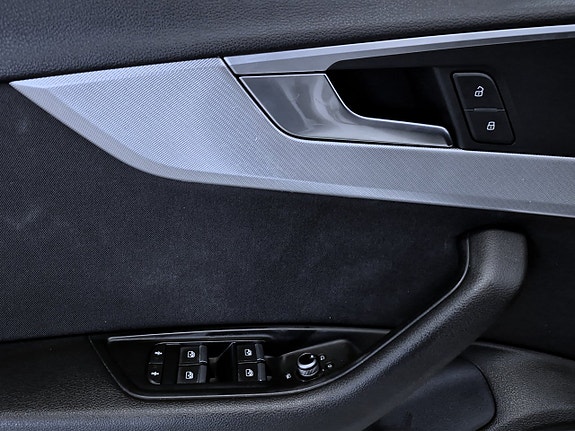 Audi A4 7 of 14