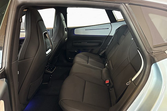 Polestar 4 11 of 28