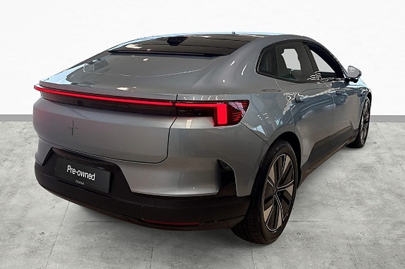 Polestar 4 7 of 28