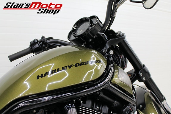 Harley-Davidson VRSCDX Night Rod Special ABS Bassani 8 of 18