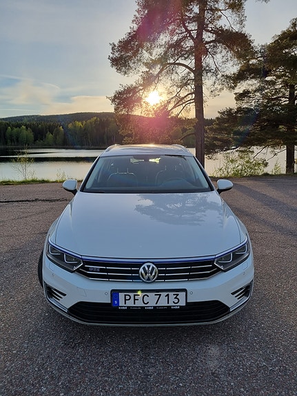 Volkswagen Passat 3 of 5