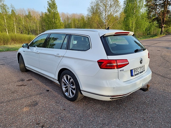 Volkswagen Passat 4 of 5