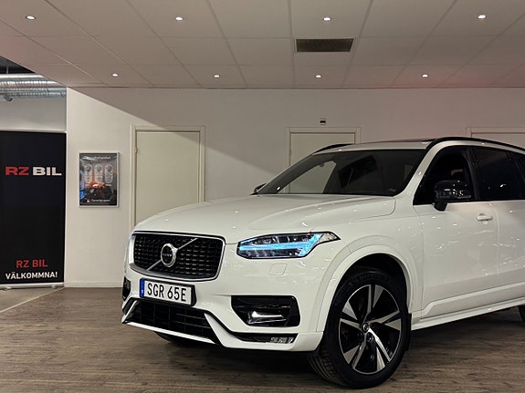Volvo XC90 3 of 5