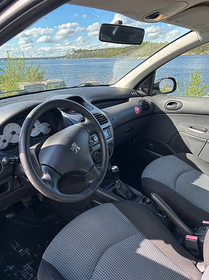 Peugeot 206 10 of 18