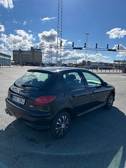 Peugeot 206 5 of 18