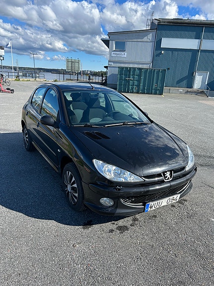 Peugeot 206 3 of 18