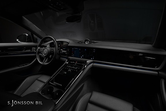 Porsche Panamera Turbo S 20 of 22