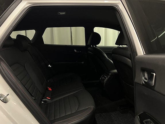 Kia Optima 9 of 25