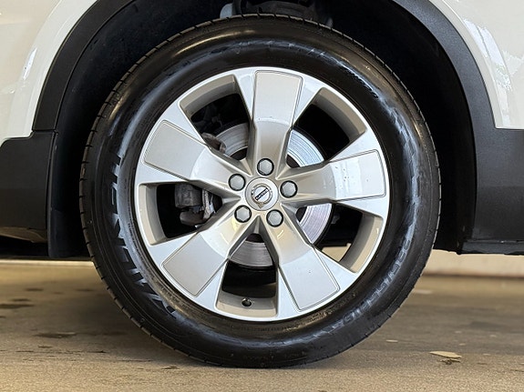 Volvo XC40 16 of 16