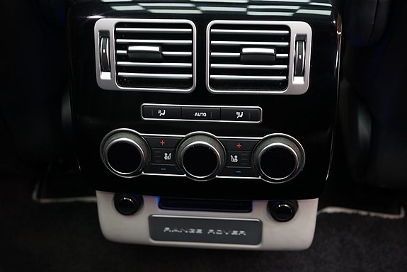 Land Rover Range Rover 24 of 28