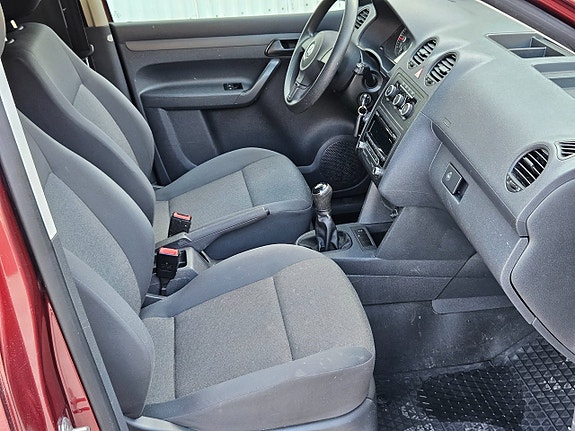 Volkswagen Caddy 7 of 8