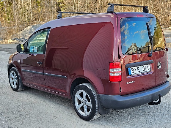 Volkswagen Caddy 2 of 5