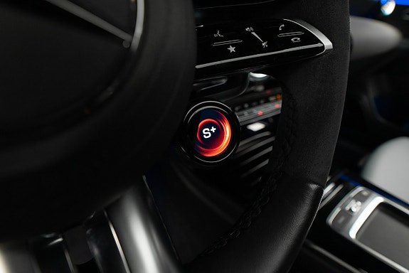 Mercedes-Benz CLA45 21 of 21
