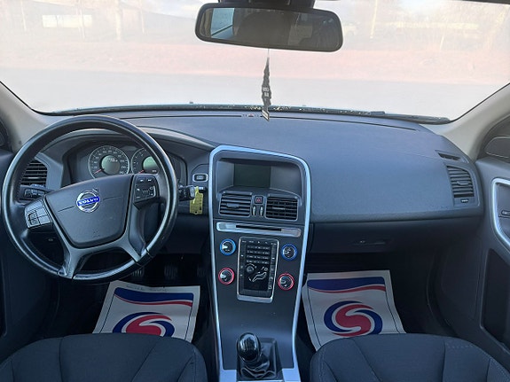 Volvo XC60 12 of 14