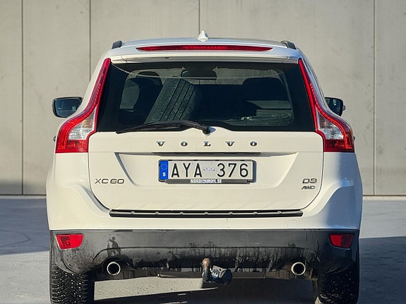 Volvo XC60 8 of 14