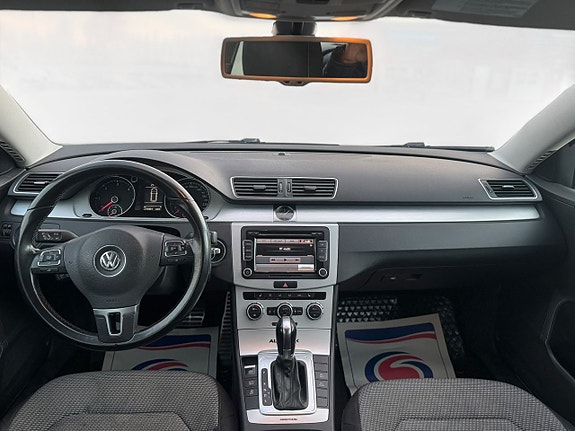 Volkswagen Passat Alltrack 10 of 14