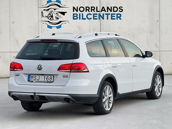 Volkswagen Passat Alltrack 4 of 5