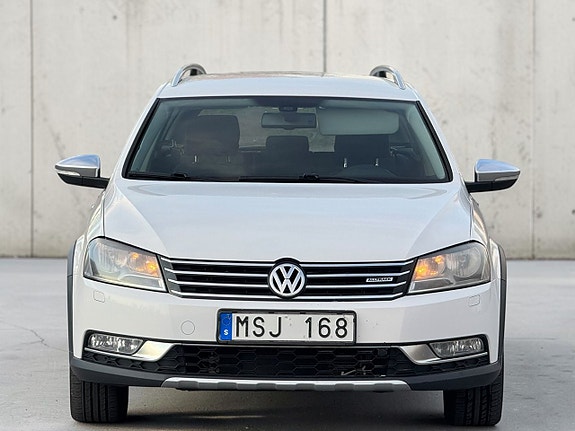 Volkswagen Passat Alltrack 14 of 14