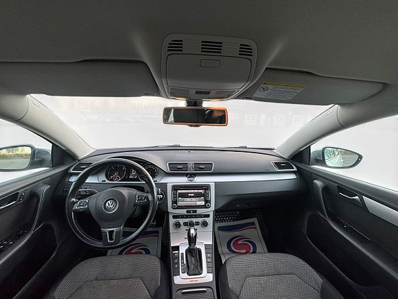 Volkswagen Passat Alltrack 12 of 14